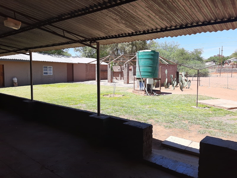 To Let 4 Bedroom Property for Rent in Dibeng Northern Cape